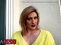 Blondine, Gehörnter ehemann, Europäisch, Weibliche domination, Reif, Milf, Im freien, Dürr