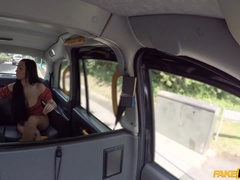 Stellung 69, Leie, Auto, Schwanz, Lecken, Im freien, Muschi, Tätowierung