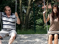 Blasen, Braunhaarige, Kleid, Handjob, Lecken, Natürlichen titten, Muschi, Jungendliche (18+)