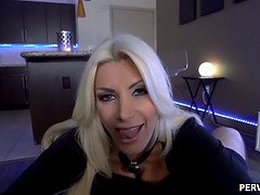 Grosse titten, Hd, Reif, Milf, Mutti, Höschen, Pov, Stiefmutter