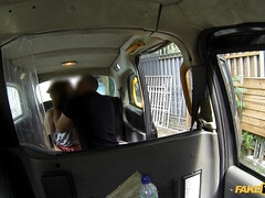 Amateur, Lécher le cul, Grosse bite, Voiture, Gorge profonde, De plein air, Pov, Pute