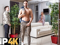 18 jaar, Blond, Gevangen, Bedriegen, Moeder die ik wil neuken, Moeder, Russisch, Stiefmoeder