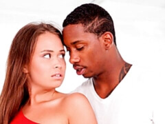 Anal, Grosse bite, Sucer une bite, En levrette, Robe, Rasée, Maigrichonne, Adolescente