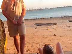 Plage, Grosse bite, Sucer une bite, Tir de sperme, Queue, Femelle, Nudiste, Public