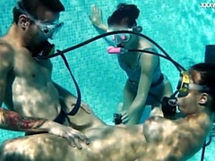 Underwater Show - teens (18+) sex