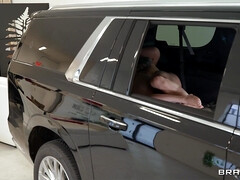 Culo, Culo grande, Tetas grandes, Mamada, Coche, Sexo duro, Madres para coger, Trio