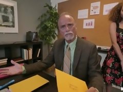 Anaal, Kont, Bruinharig, Hardcore, Kantoor, Kut duiken, Lerarin, Tiener