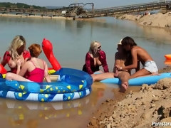 衣服着たままセックス, グループ, レズビアン, オージー, アウトドア, 公共, サテン, スインガー