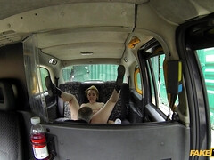 Betrug, Hundestellung, Handjob, Lesbisch, Im freien, Muschi, Realität, Arsch lecken