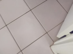 Sucer une bite, Brunette brune, Noir ébène, Poilue, Seins naturels, Pov, Tatouage, Nénés