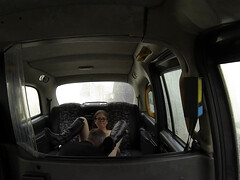 Blasen, Braunhaarige, Auto, Hundestellung, Aufs gesicht abspritzen, Hd, Natürlichen titten