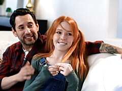 Arsch, Grosser schwanz, Blasen, Hundestellung, Doppelpenetration, Natürlichen titten, Rotschopf, Titten