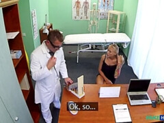 Leie, Arzt, Lesbisch, Lecken, Krankenschwester, Büro, Uniform, Spanner