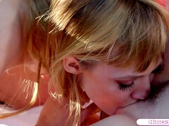 Rubia, Morena, Hd, Masturbación, Al aire libre, Pequeña, Adolescente, Tetas