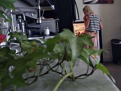 デカチン, イく瞬間, なめる, ハメ撮り, 馬乗り, 剃毛, ガリガリ, オッパイの