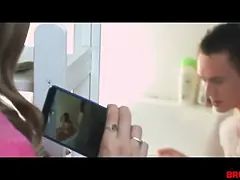 Sperma shot, Sperma in gezicht, Hd, Natuurlijk, Schreeuwen, Geschoren, Tiener, Tieten likken