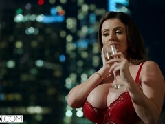 Culo, Tetas grandes, Morena, Garganta profunda, Lamidas, Lencería, Coño, Montar