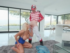 Grote mammen, Blond, Pijpbeurt, Bedriegen, Hondjeshouding, Hd, Rijden, Vrouw