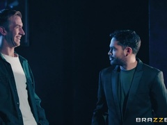 Жопа, Бикини, Брюнетки, Каблуки, Натуральные сиськи, Пирсинг, Киски, Реалити