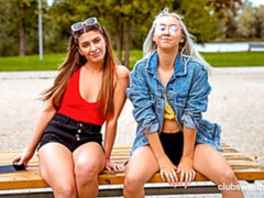 お尻, レズビアン, なめる, オナニー, ガリガリ, ストリッピング, ティーン, オッパイの