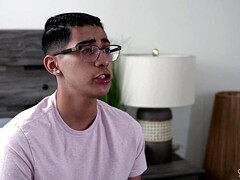 Brunette Mom Wants Creampie to Breed - Jennifer White - Stuck On Stepmoms Big Boobs