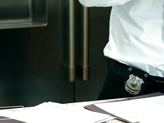 Undercover Cop Catches Criminal By Hooking Up With Him