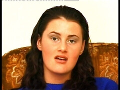 18 jaar, Anaal, Bruinharig, Rondborstig, Sperma in mond, Hardcore, Buiten, Tieten likken