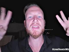 Tussi, Grosse titten, Blasen, Braunhaarige, Handjob, Reif, Jungendliche (18+), Titten