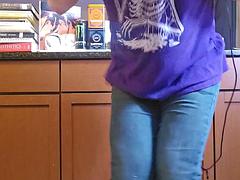 Study Break: Teen Boy has a Buttplug Potty Dance