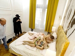 Grosse titten, Blondine, Blasen, Betrug, Tschechisch, Hotel, Reif, Natürlichen titten