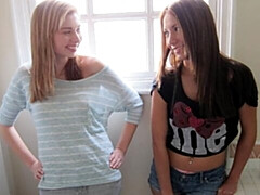 18 años, Culo grande, Mamada, Estilo perrito, Ffm, Pov, Adolescente, Tetas