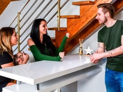 茶髪の, ディルド, キス, レズビアン, なめる, オナニー, タトゥー, ティーン