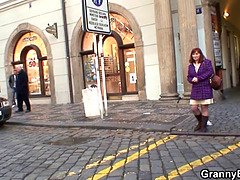 フェラチオ, 茶髪の, イマラチオ, 手コキする, 熟年, 淫乱熟女, 母, 現実