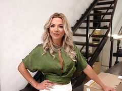 Grosse titten, Blondine, Vollbusig, Nahaufnahme, Füsse, Fussjob, Hd, Massage