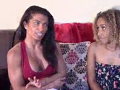 Любители, Домашнее видео, Латиноамериканки, Милф, Оргазм, Страпон, Табу, Игрушки