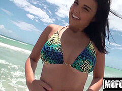 Amateur, Playa, Corridas, Corridas faciales, Latina, Afeitado, Adolescente