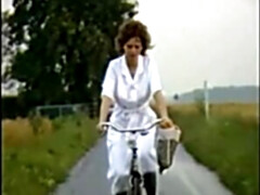 Gros seins, Rétro ancien