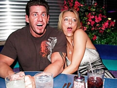 Schlafzimmer, Grosser arsch, Grosser schwanz, Grosse titten, Blondine, Hundestellung, Kurzes haar, Dürr