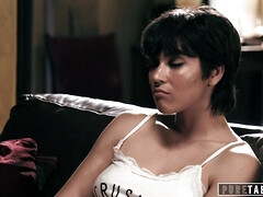 18 años, Mamada, Corrida, Estilo perrito, Fetiche, Lesbiana, Realidad, Adolescente