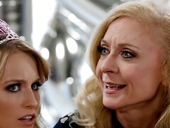 18 летние, Блондинки, Клитор, Бабушки, Хд, Лесбиянка, Милф, Молоденькие