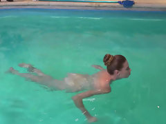 Cul, Brunette brune, Couple, Seins naturels, Piscine, Sperme