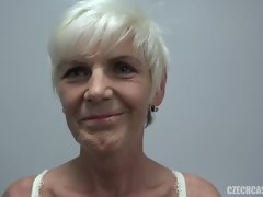 Uneven-aged couple gets mutual doggy style satisfaction