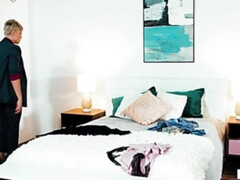 Amerikaans, Blond, Gevangen, Lesbisch, Likken, Kut duiken, Stiefmoeder, Vibrator