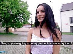 Blasen, Spermaladung, Tschechisch, Kehlenfick, Pov, Öffentlich, Realität, Titten