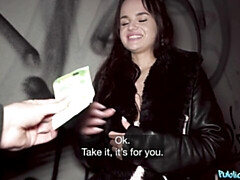 Hard fuck in the sideways pose with a lusty model Olivia Zlota