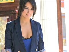 Красотки, На публике