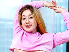 Enthousiasteling, Grote mammen, Blond, Masturbatie, Geschoren, Alleen, Strippen, Tiener