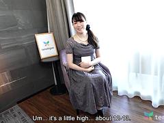 Aziatisch, Grote mammen, Pijpbeurt, Mollig, Sperma, Huisvrouw, Japaans, Speelgoed