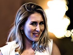 Anal, Grosse bite, Sucer une bite, Double pénétration, Doigter, Adolescente, Plan cul à trois, Nénés