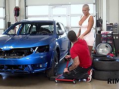 Mooi, Grote mammen, Oudere vrouw, Europees, Moeder die ik wil neuken, Moeder, Natuurlijke tieten, Tatoeage